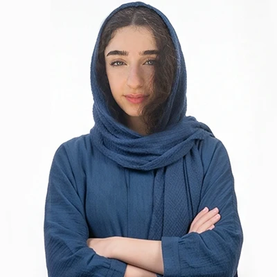 فاطمه یوسفی رتبه 6 کشوری کنکور هنر 1405