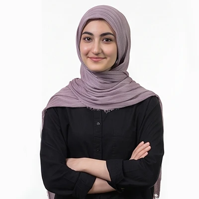 نرگس نصرالله پور رتبه 8 کشوری کنکور هنر 1405